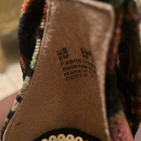 Sam Edelman Velvet Ankle Tie Heels . Great used condition . - Picture 6 of 10